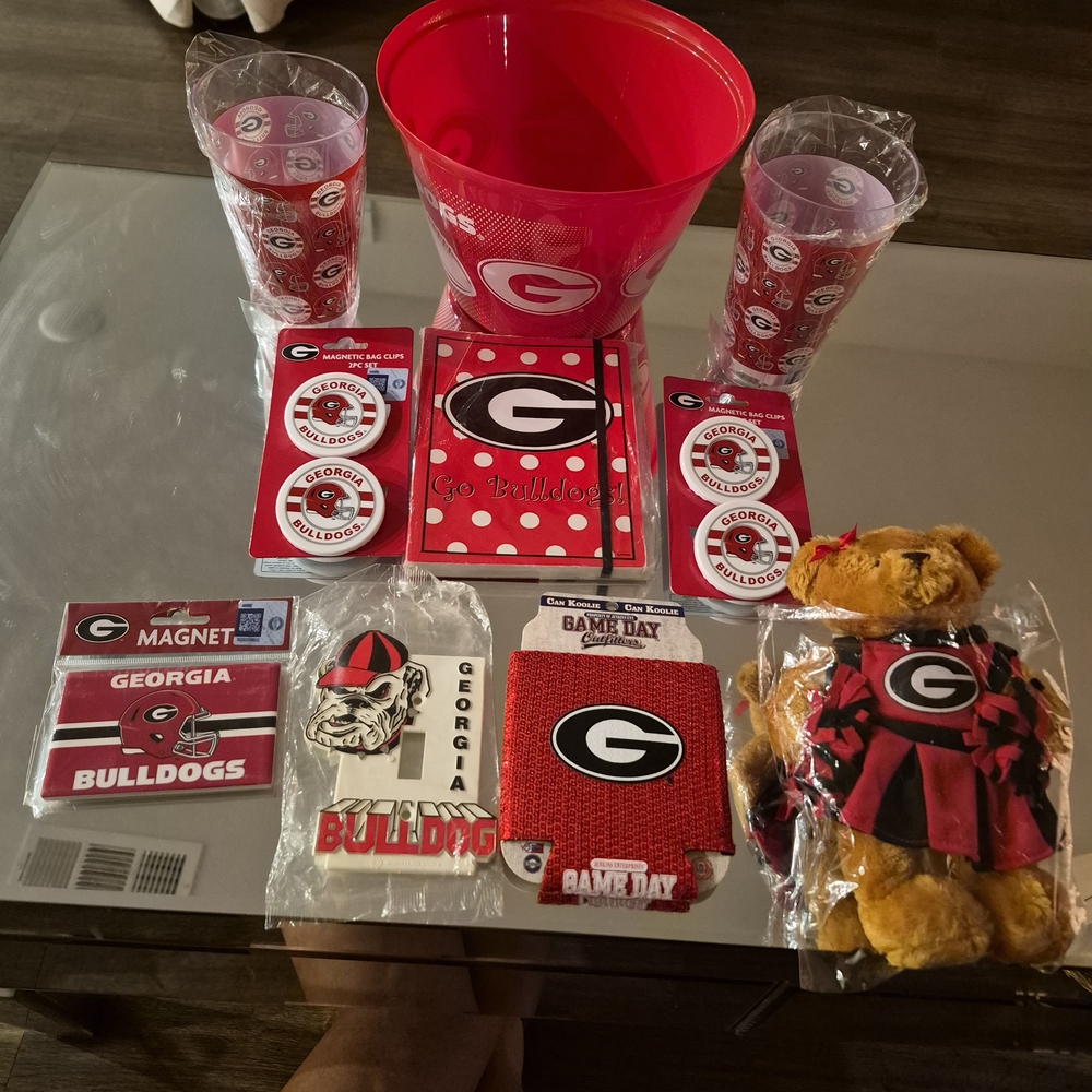 Georgia Bulldogs Party Favor Set - Red